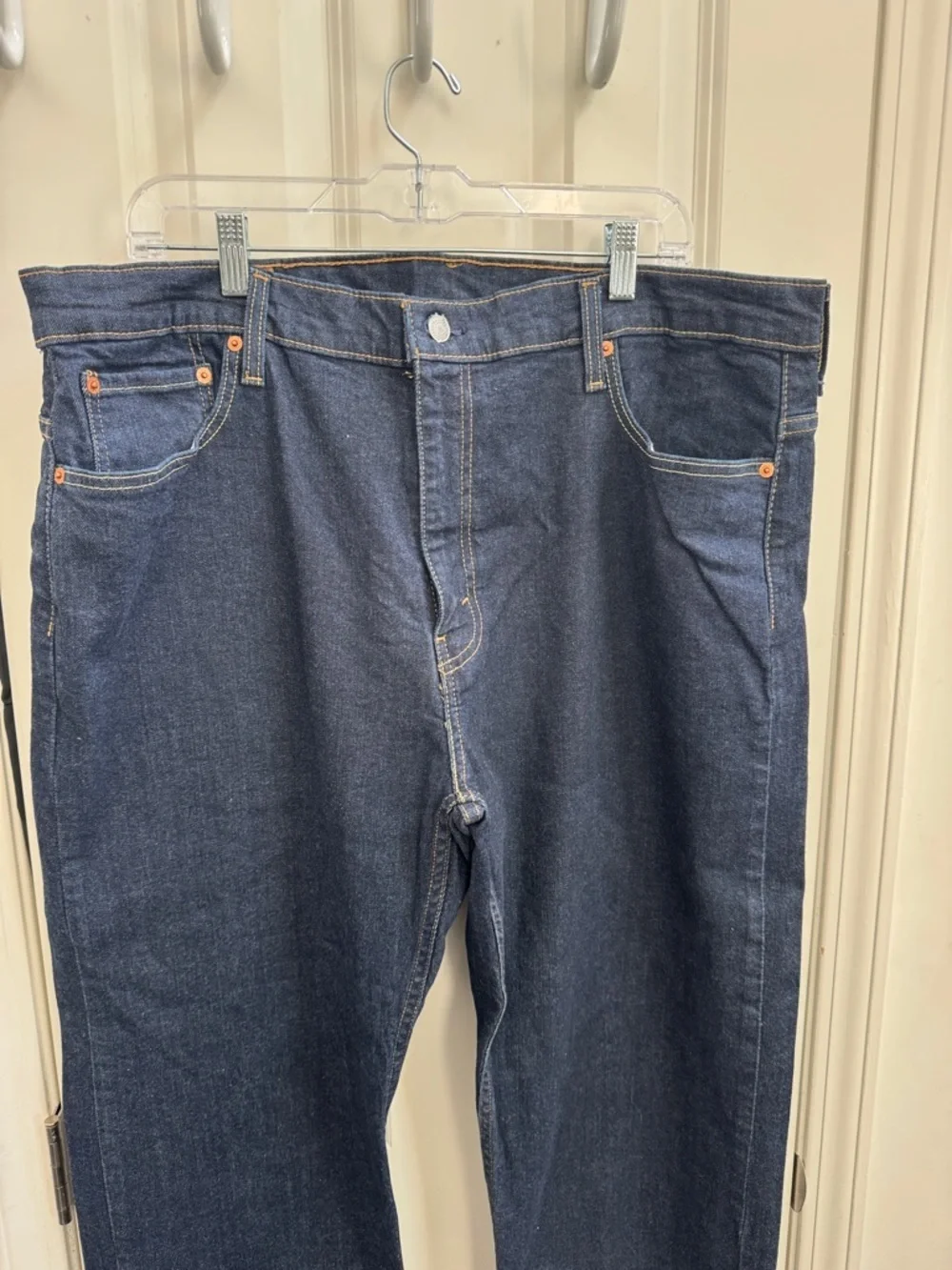 Levi's 569 Men's Relaxed Jeans in Dark Blue Denim